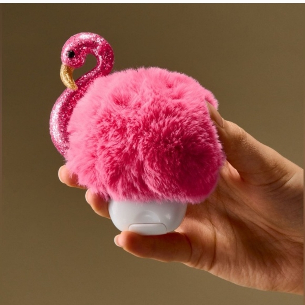 Nwt Pink Flamingo Keychain Hand Sanitizer Holder - Picture 3 of 3